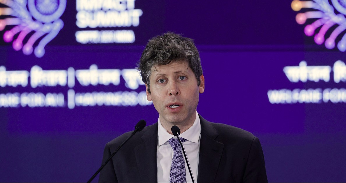 Sam Altman: “comparar la IA con la Revolución Industrial me parece bastante desagradable”