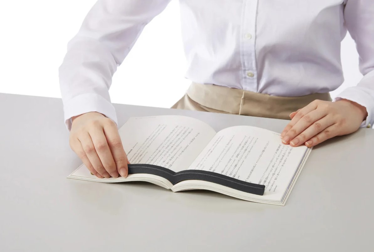 Kokuyo diseñó el pisapapeles ideal para cuando te quedaste sin manos Kokuyo diseñó el pisapapeles ideal para cuando te quedaste sin manos