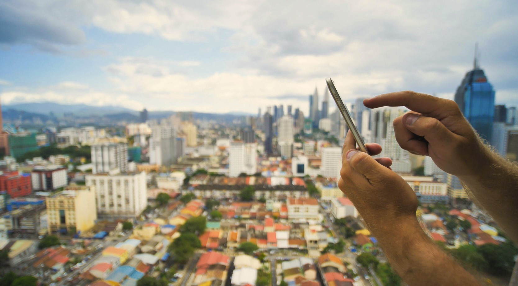 Malasia refinancia su red 5G mayorista con un préstamo de US$1.270 millones