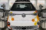 Volkswagen deja afuera a Nvidia y elige a una startup británica para manejar sus autos solos
